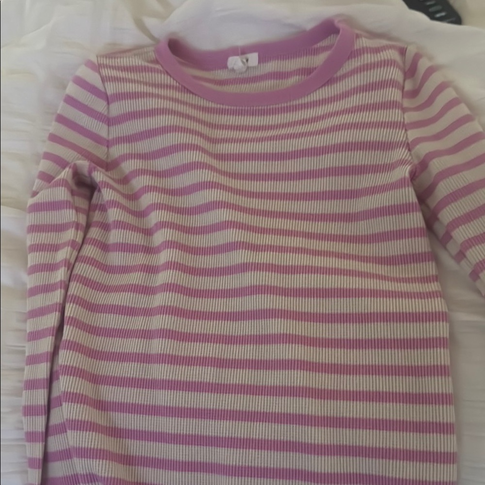 aerie womens pink striped baby tee- size small perfect condition never worn